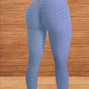 Scrunched up butt lifting leggings yoga pants